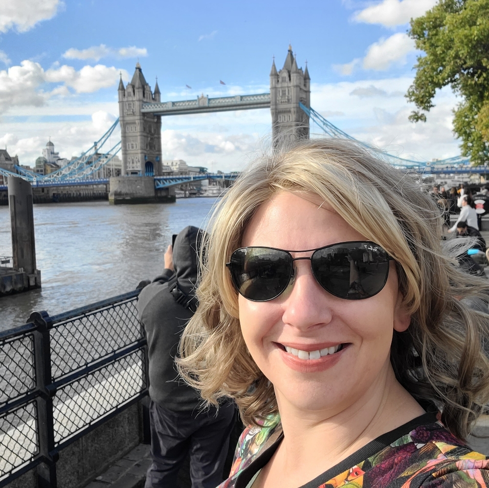 Meet your Posher, Kendra